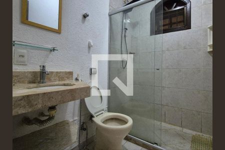 Casa de condomínio para alugar com 140m², 2 quartos e 1 vaga Casa de condomínio para alugar com 140m², 2 quartos e 1 vagaBanheiro da Suíte 2