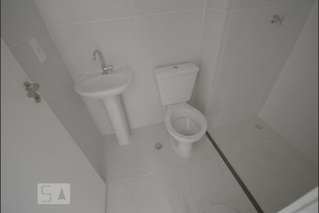 Studio para alugar com 25m², 1 quarto e sem vaga Studio para alugar com 25m², 1 quarto e sem vagaBanheiro