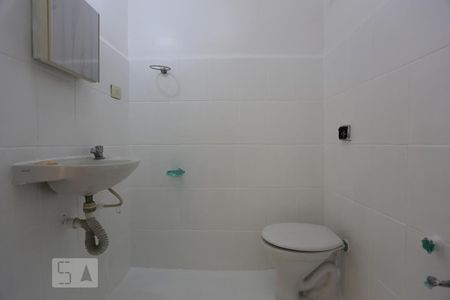 Banheiro de kitnet/studio à venda com 1 quarto, 27m² em Bela Vista, São Paulo