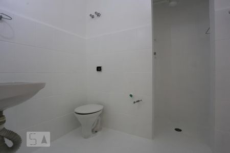 Banheiro de kitnet/studio à venda com 1 quarto, 27m² em Bela Vista, São Paulo