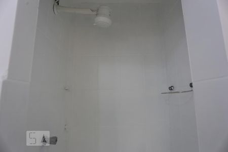 Banheiro de kitnet/studio à venda com 1 quarto, 27m² em Bela Vista, São Paulo