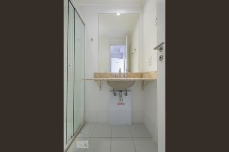 Banheiro de apartamento à venda com 1 quarto, 31m² em Brooklin Paulista, São Paulo
