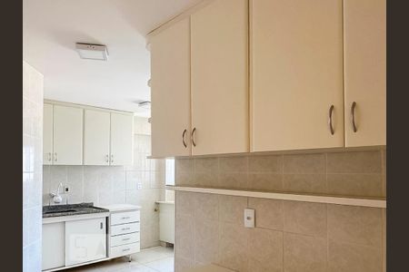 Apartamento para alugar com 86m², 3 quartos e 2 vagas Apartamento para alugar com 86m², 3 quartos e 2 vagasCozinha