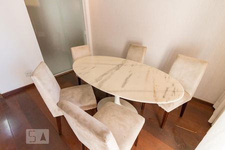 Sala - mesa e cadeiras de apartamento para alugar com 3 quartos, 143m² em Vila Galvão, Guarulhos