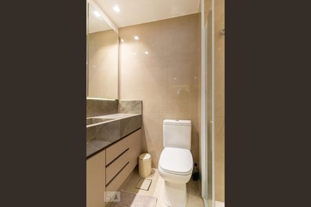 Banheiro de apartamento à venda com 1 quarto, 43m² em Melville Empresarial Ii, Barueri