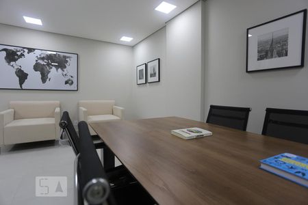 Apartamento à venda com 45m², 2 quartos e 1 vagaSala de Reunião