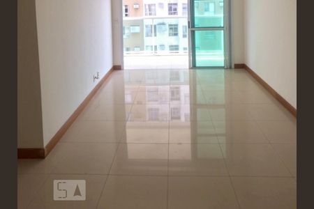 Sala de apartamento para alugar com 2 quartos, 70m² em Recreio dos Bandeirantes, Rio de Janeiro