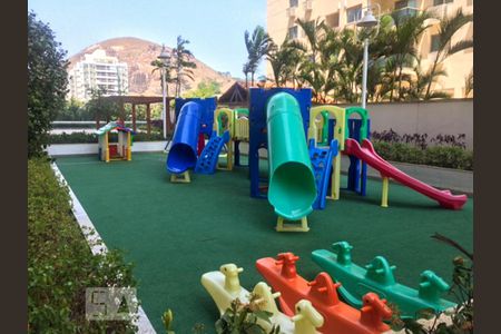 Apartamento para alugar com 70m², 2 quartos e 1 vaga Apartamento para alugar com 70m², 2 quartos e 1 vagaÁrea Comum - Playground