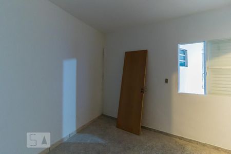 Quarto/Sala de casa para alugar com 1 quarto, 36m² em Vila Nova Pauliceia, São Paulo