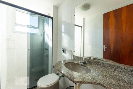 Banheiro Social de apartamento à venda com 2 quartos, 67m² em São Domingos, Niterói