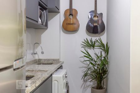 Cozinha de kitnet/studio para alugar com 1 quarto, 28m² em Santana, São Paulo