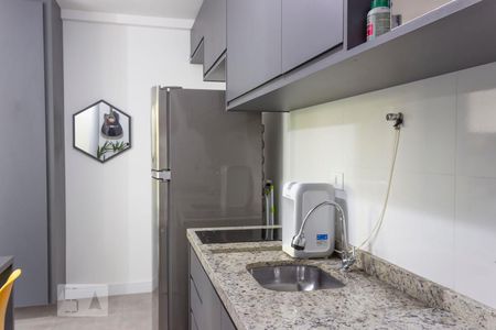 Cozinha de kitnet/studio para alugar com 1 quarto, 28m² em Santana, São Paulo
