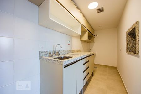 Cozinha  de kitnet/studio para alugar com 1 quarto, 44m² em Petrópolis, Porto Alegre