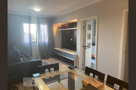 Sala de apartamento para alugar com 2 quartos, 72m² em Cristo Rei, Curitiba