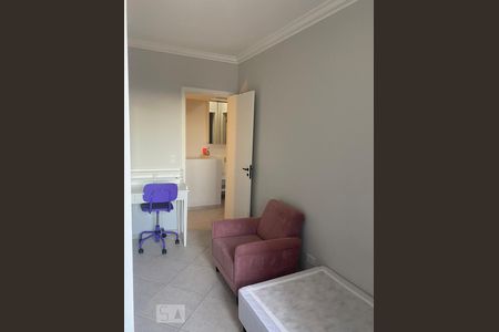 Quarto 1 de apartamento para alugar com 2 quartos, 72m² em Cristo Rei, Curitiba