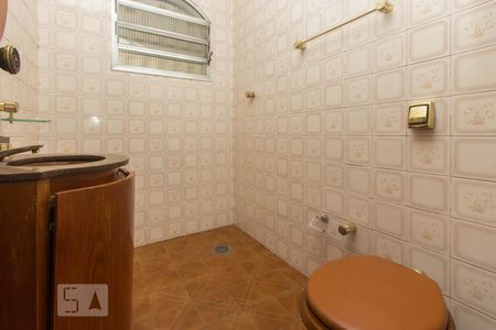 Banheiro de casa à venda com 5 quartos, 290m² em Jardim Bom Tempo, Taboão da Serra