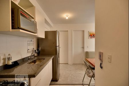 Cozinha de apartamento para alugar com 2 quartos, 36m² em Barra Funda, São Paulo