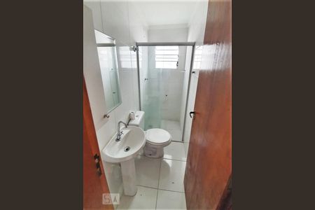 Banheiro de casa para alugar com 1 quarto, 40m² em Itaberaba, São Paulo