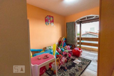 Casa à venda com 317m², 7 quartos e 4 vagasQuarto 2
