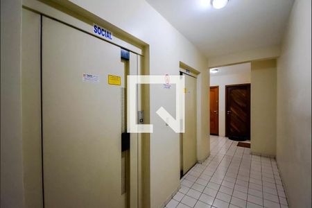 Apartamento à venda com 66m², 2 quartos e 1 vaga Apartamento à venda com 66m², 2 quartos e 1 vagaHall de entrada