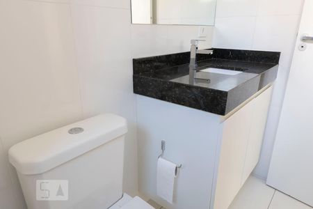 Apartamento para alugar com 28m², 1 quarto e sem vaga Apartamento para alugar com 28m², 1 quarto e sem vagaBanheiro