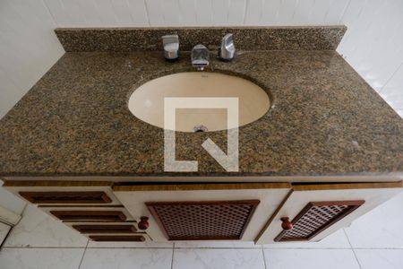 Casa para alugar com 162m², 3 quartos e 2 vagasBanheiro da Suíte