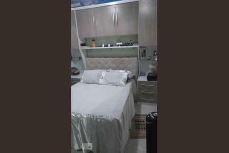 Quarto de apartamento para alugar com 2 quartos, 49m² em Km 18, Osasco