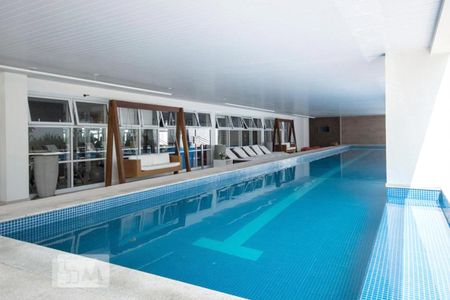 Studio para alugar com 54m², 1 quarto e 1 vagaPiscina