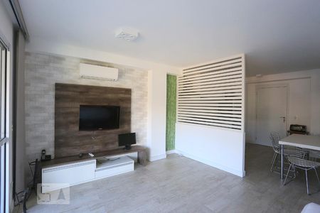 Sala de kitnet/studio para alugar com 1 quarto, 54m² em Brooklin Paulista, São Paulo