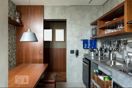 Cozinha de apartamento à venda com 2 quartos, 86m² em Consolação, São Paulo