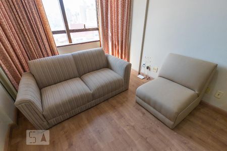 Sala de apartamento para alugar com 1 quarto, 44m² em Centro, Campinas