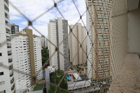 Apartamento para alugar com 190m², 3 quartos e 3 vagasVista da Sacada da Suite 1