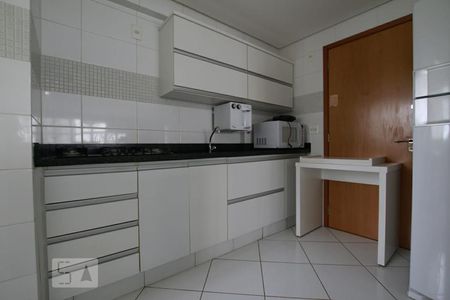 Apartamento para alugar com 190m², 3 quartos e 3 vagasCozinha