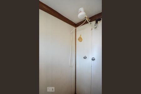 Banheiro da suíte de apartamento para alugar com 2 quartos, 47m² em Jardim Paulista, São Paulo