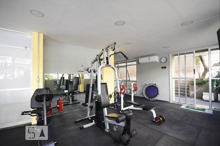 Apartamento para alugar com 92m², 3 quartos e 1 vaga Apartamento para alugar com 92m², 3 quartos e 1 vagaAcademia