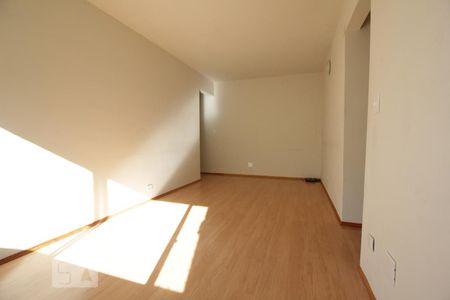 Sala de apartamento para alugar com 3 quartos, 92m² em Vila Progredior, São Paulo