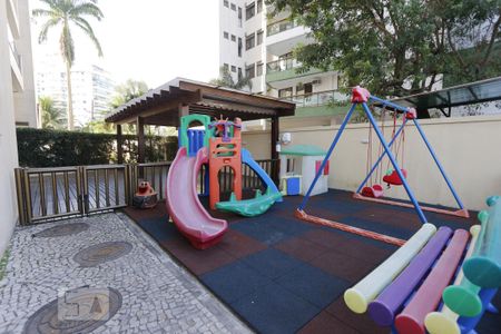 Apartamento para alugar com 69m², 2 quartos e 1 vagaÁrea Comum - Playground