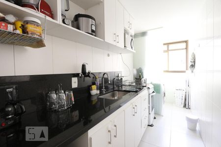 Apartamento para alugar com 69m², 2 quartos e 1 vagaCozinha - Armários