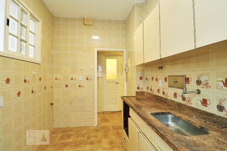 Apartamento para alugar com 95m², 3 quartos e 1 vagaCozinha.