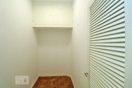 Apartamento para alugar com 95m², 3 quartos e 1 vagaQuarto de Serviço.