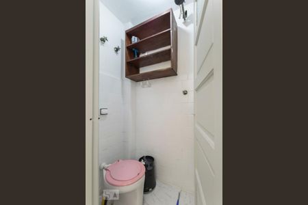 Apartamento para alugar com 80m², 2 quartos e sem vagaBanheiro de serviço