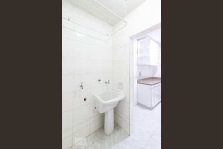 Apartamento para alugar com 75m², 3 quartos e 1 vagaÁrea de Serviço