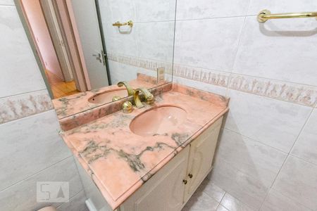 Apartamento para alugar com 75m², 3 quartos e 1 vagaBanheiro - Torneira