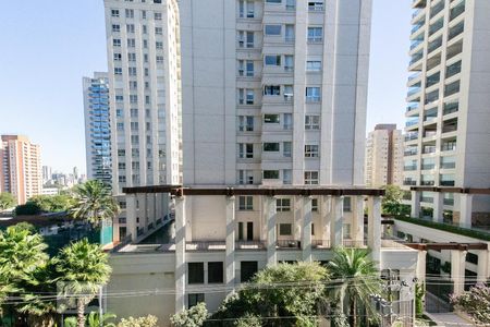 Vista de apartamento para alugar com 3 quartos, 75m² em Vila Olímpia, São Paulo