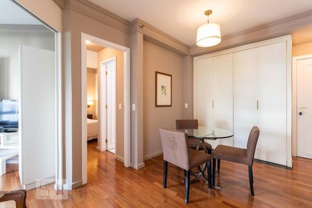 Sala de apartamento à venda com 2 quartos, 52m² em Vila Nova Conceição, São Paulo