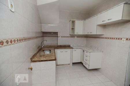 Cozinha de casa de condomínio para alugar com 3 quartos, 140m² em Lins de Vasconcelos, Rio de Janeiro