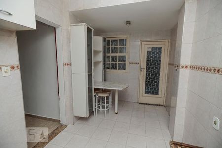 Casa de condomínio à venda com 140m², 3 quartos e 1 vaga Casa de condomínio à venda com 140m², 3 quartos e 1 vagaCozinha