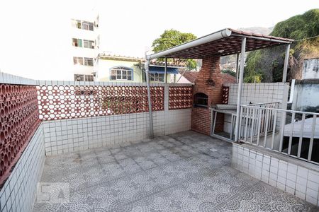 Casa de condomínio à venda com 140m², 3 quartos e 1 vaga Casa de condomínio à venda com 140m², 3 quartos e 1 vagaTerraço