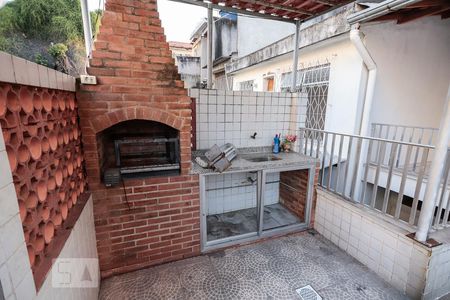 Casa de condomínio à venda com 140m², 3 quartos e 1 vaga Casa de condomínio à venda com 140m², 3 quartos e 1 vagaTerraço