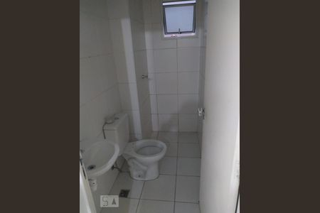 banheiro de apartamento à venda com 2 quartos, 45m² em Jardim do Lago, Campinas